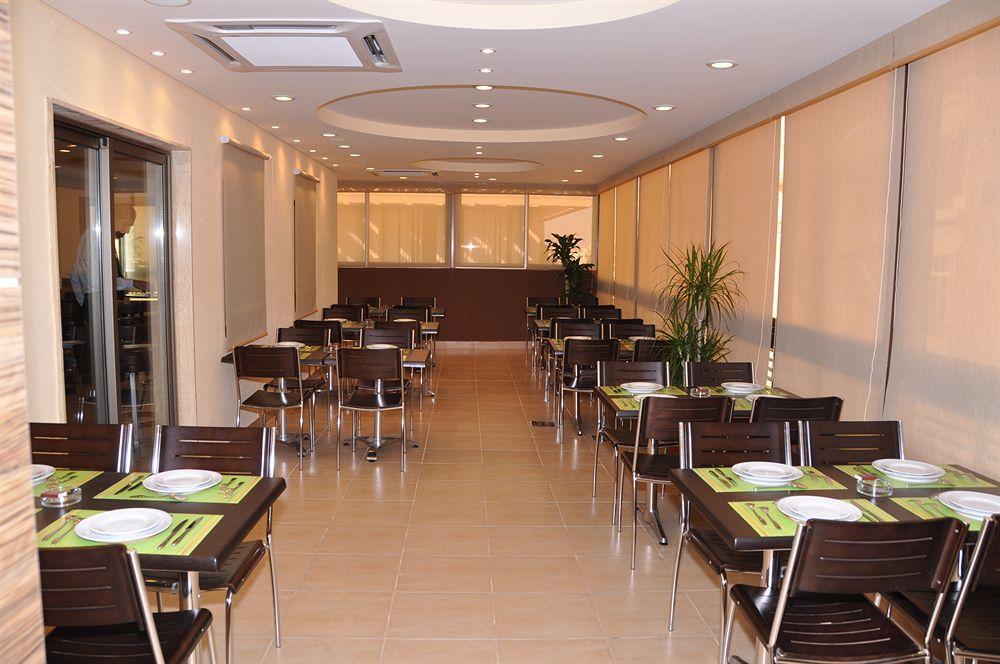 Orient Prince Hotel Beiroet Restaurant foto