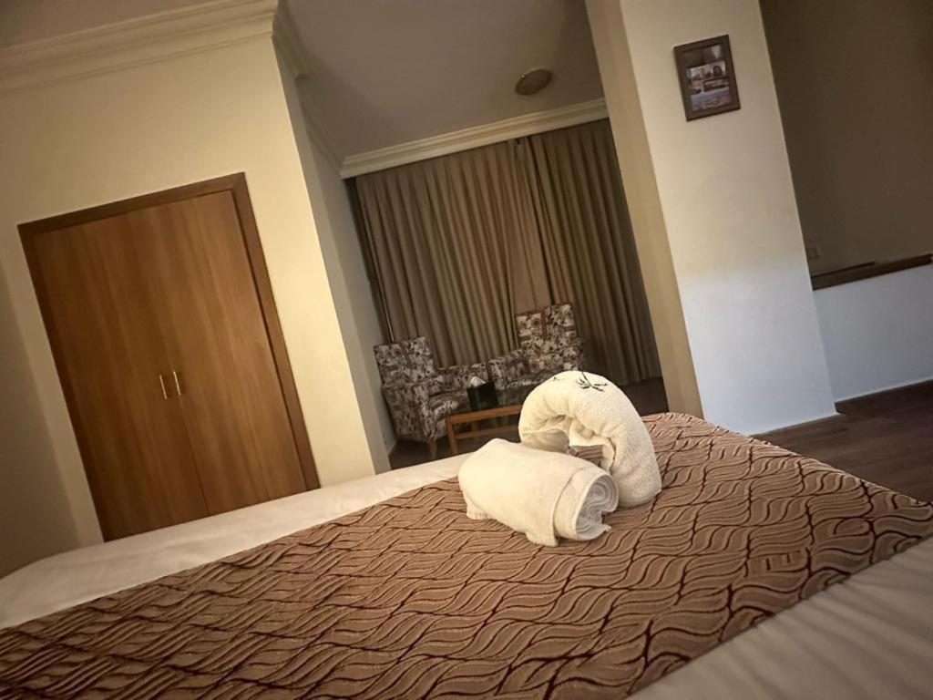 Orient Prince Hotel Beiroet Buitenkant foto