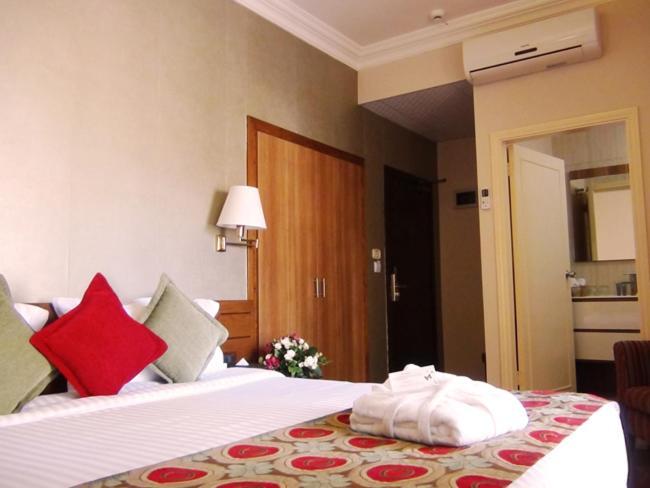 Orient Prince Hotel Beiroet Kamer foto