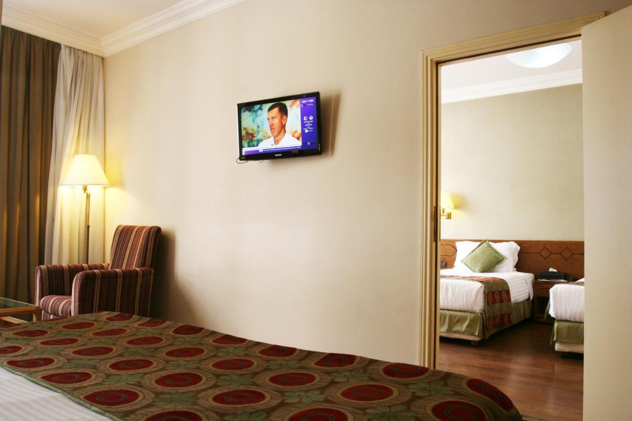 Orient Prince Hotel Beiroet Buitenkant foto