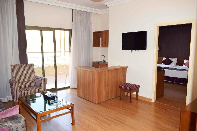 Orient Prince Hotel Beiroet Buitenkant foto