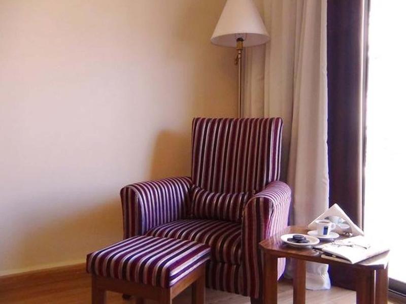 Orient Prince Hotel Beiroet Buitenkant foto